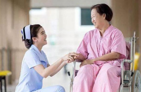 养老护理员职业发展有前景吗？